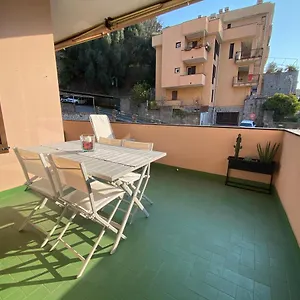 In Zona Esclusiva A 50 Mt Dal Mare Appartamento